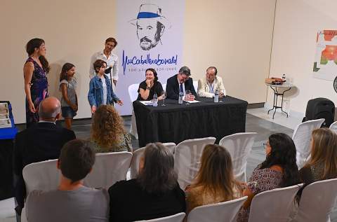 Seis centros educativos reciben un reconocimiento por su labor con las bibliotecas escolares